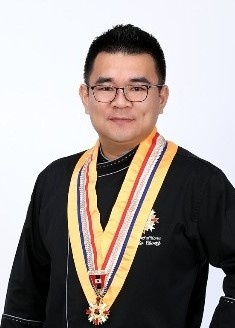 손호창